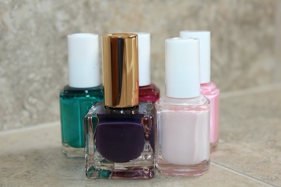 different shades of nail polish