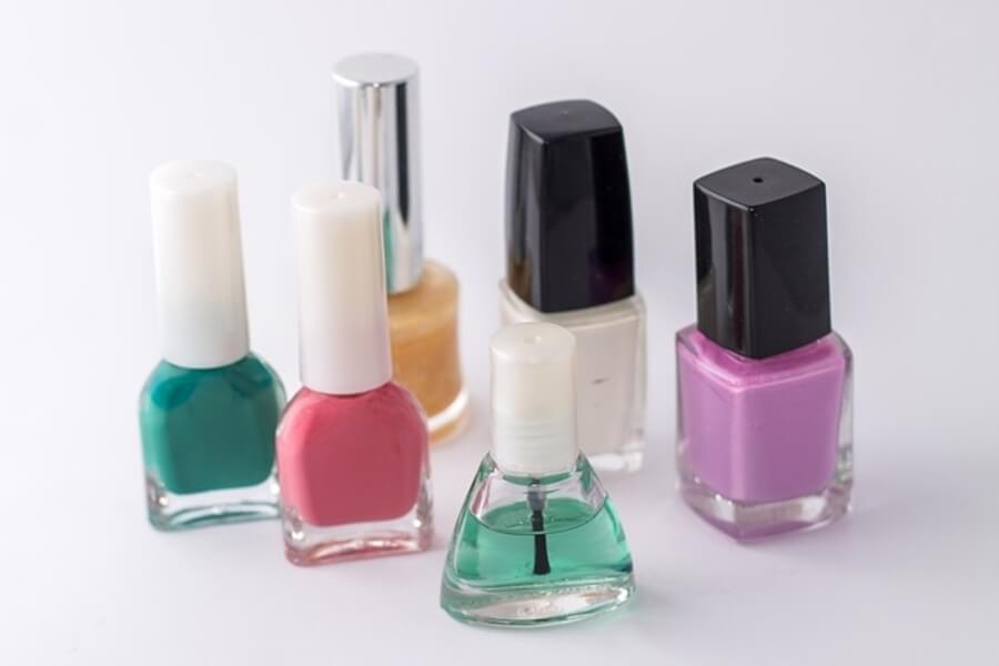 nail polish colours involved in how to do French nails