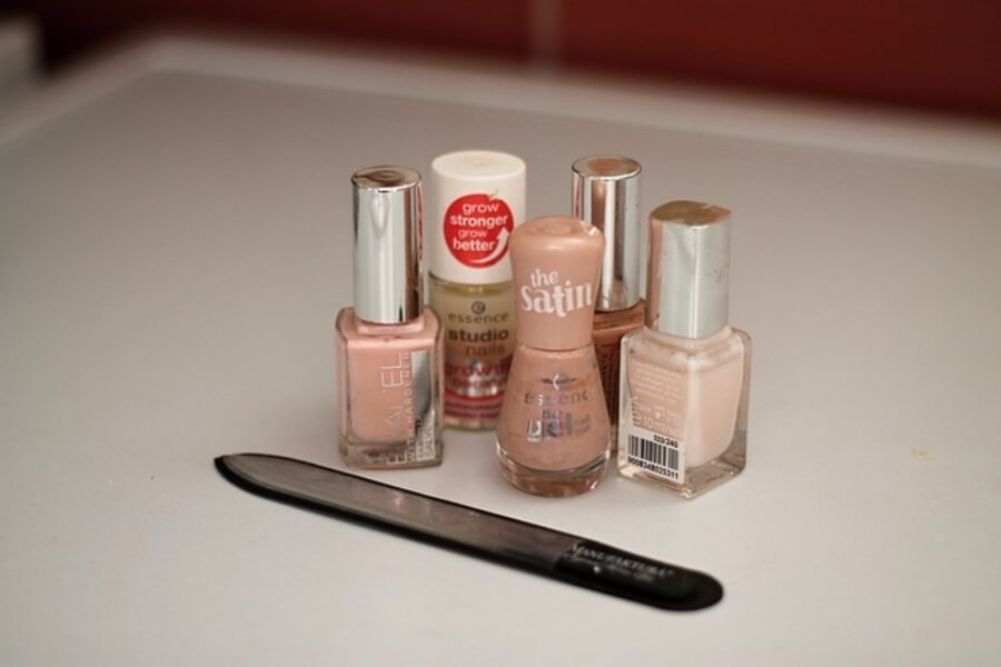 nude nail polish colours